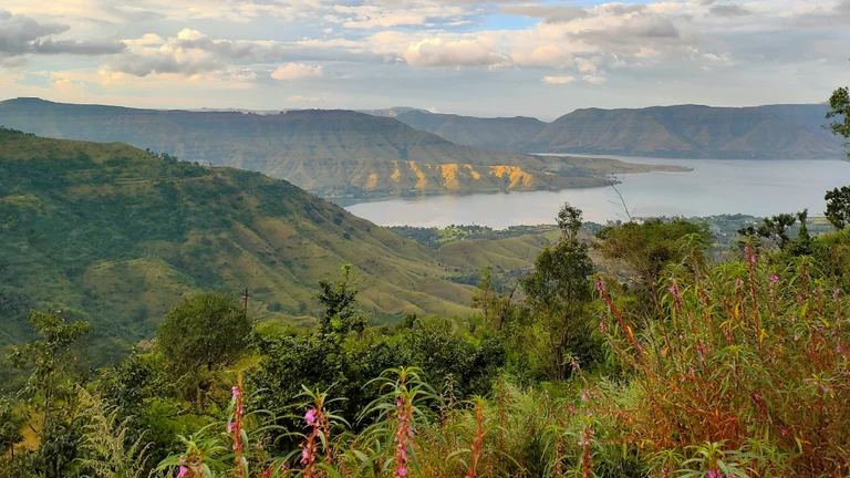 Buses to Mahabaleshwar on Scapia